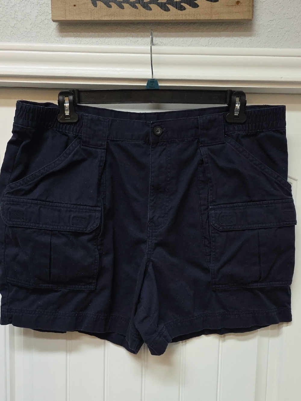 Outdoor Life Navy Cargo Shorts - Sz 40